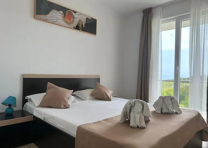 Hotel Cosmos